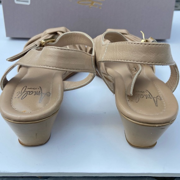 Amalfi Mandy cream/beige leather sandal size 10.5SS - Picture 3 of 4
